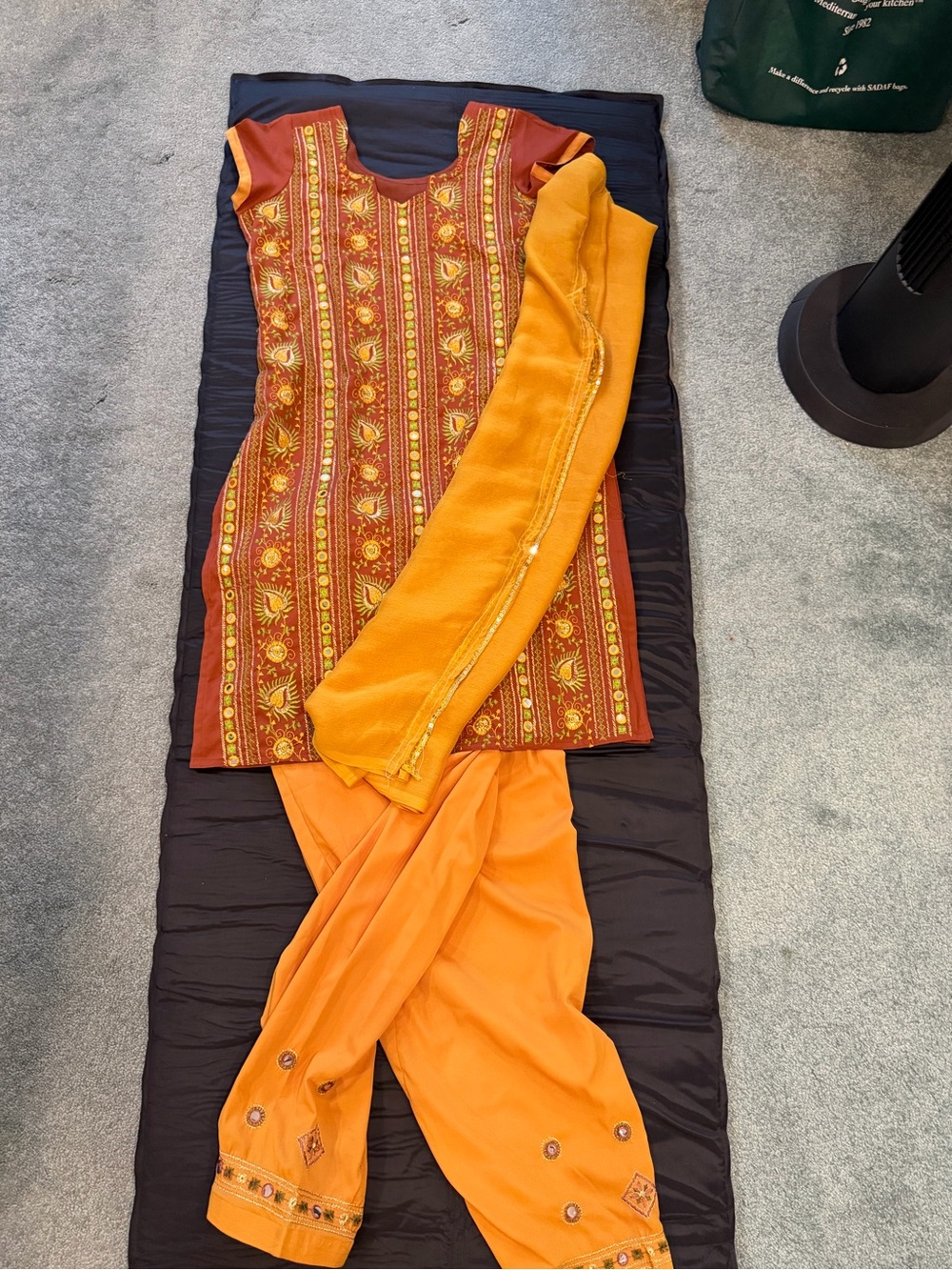 Women’s size small Kurta Set in Burnt Orange and Mustard